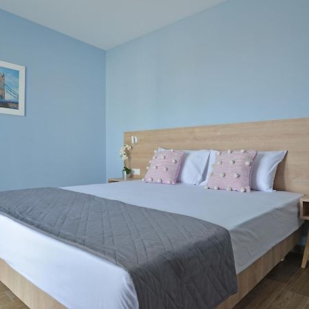 Niel Holiday Apartments, Panel Hospitality Homes & Villas 렙토카리아 외부 사진