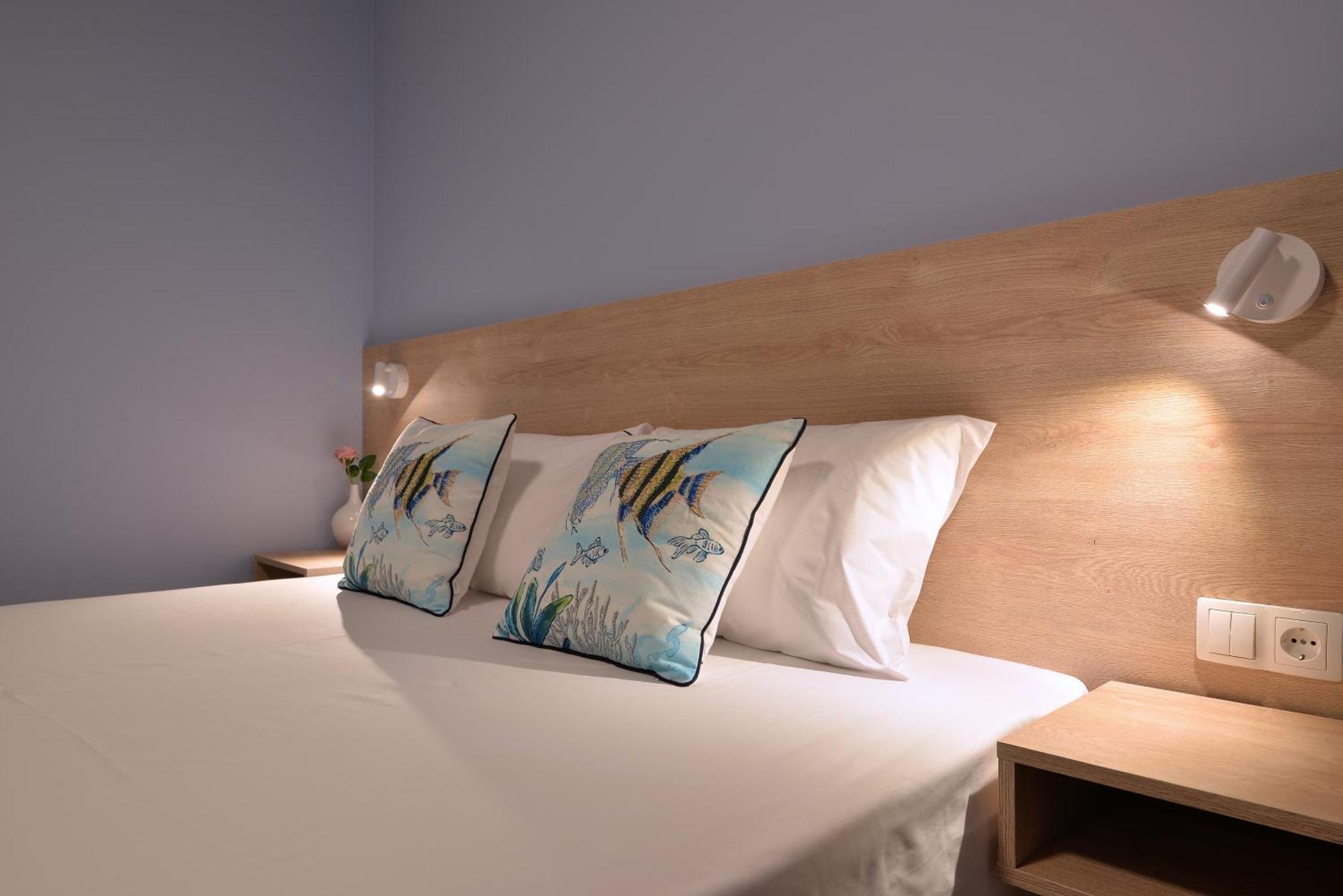 Niel Holiday Apartments, Panel Hospitality Homes & Villas 렙토카리아 외부 사진