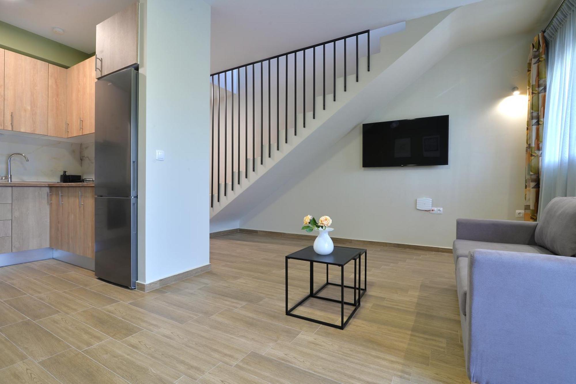 Niel Holiday Apartments, Panel Hospitality Homes & Villas 렙토카리아 외부 사진