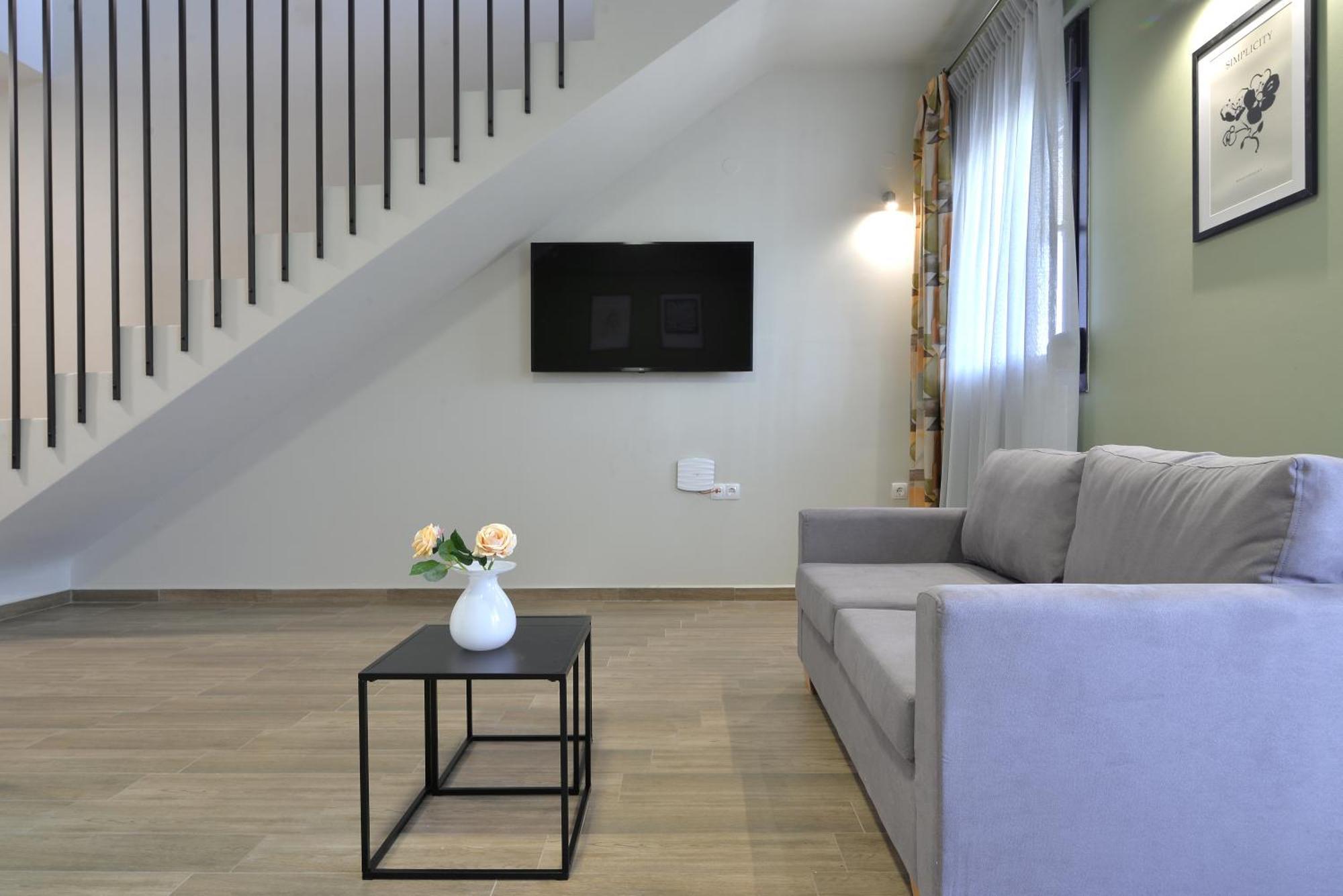 Niel Holiday Apartments, Panel Hospitality Homes & Villas 렙토카리아 외부 사진