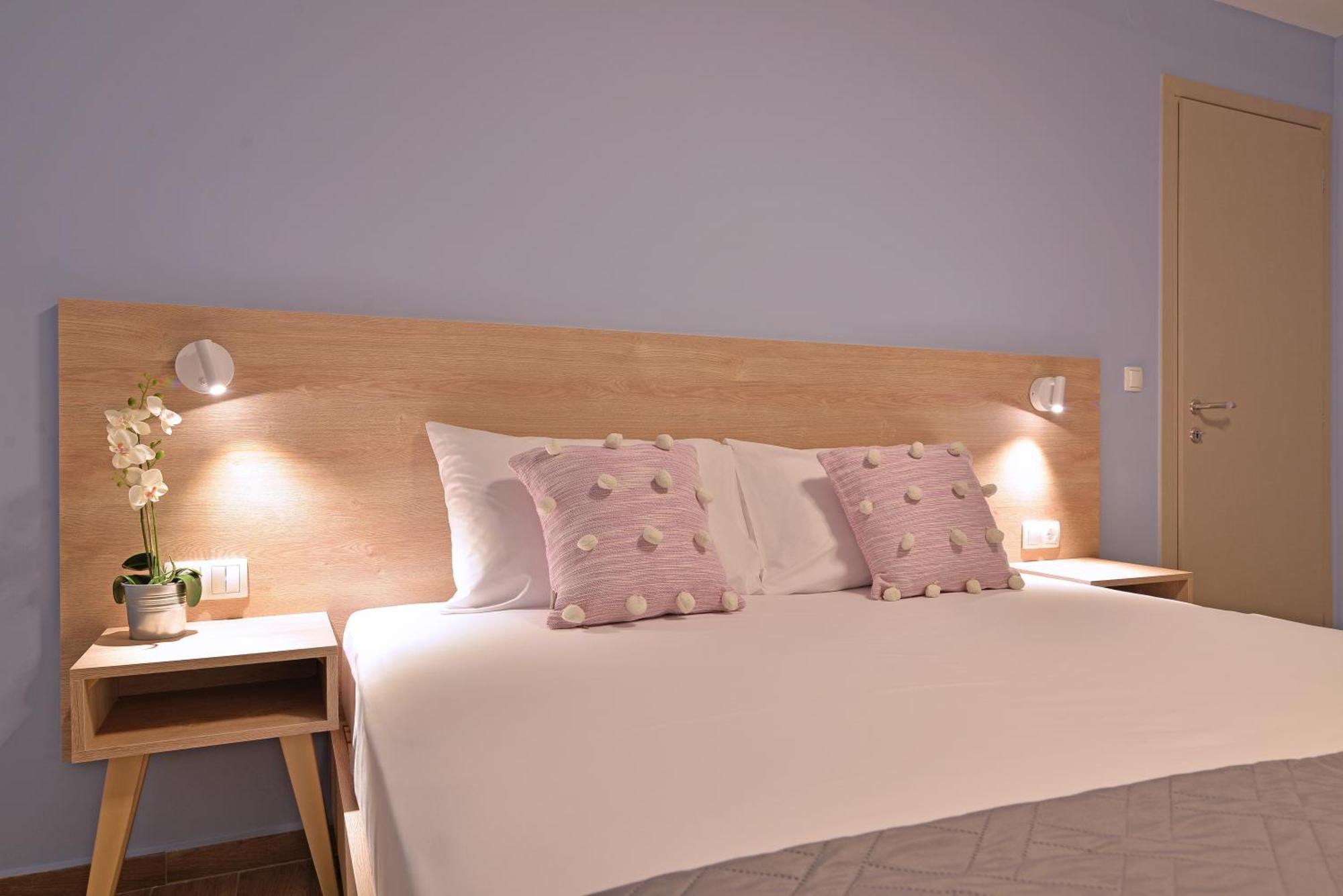 Niel Holiday Apartments, Panel Hospitality Homes & Villas 렙토카리아 외부 사진