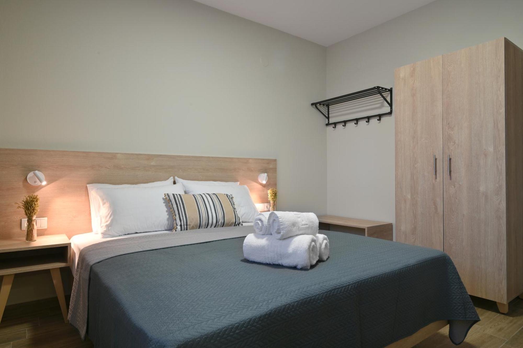 Niel Holiday Apartments, Panel Hospitality Homes & Villas 렙토카리아 외부 사진