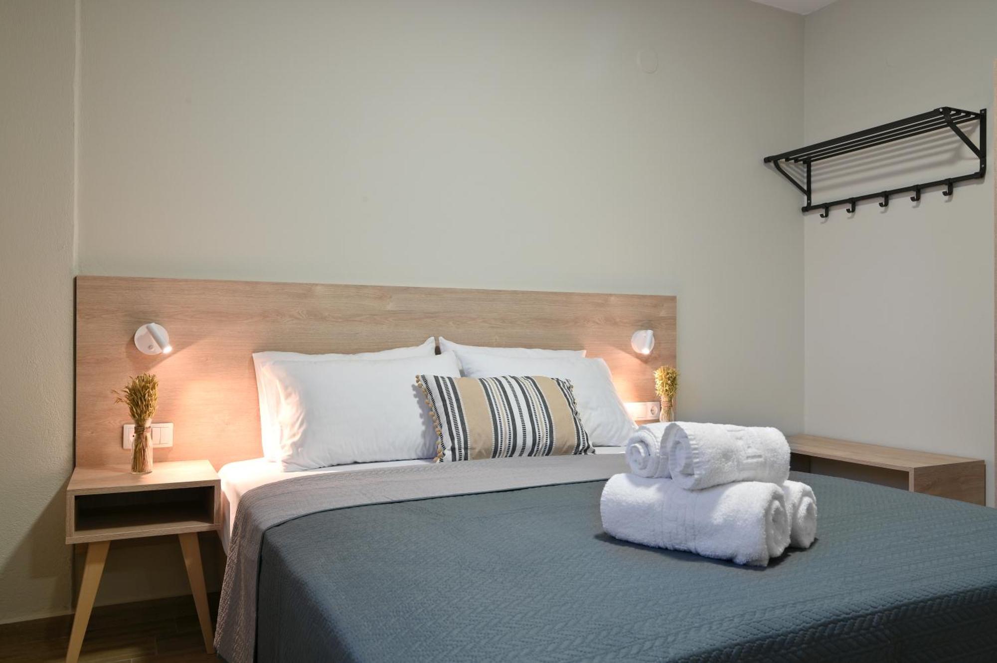 Niel Holiday Apartments, Panel Hospitality Homes & Villas 렙토카리아 외부 사진