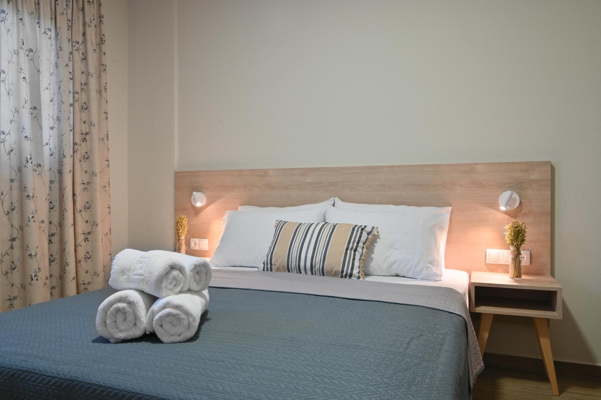 Niel Holiday Apartments, Panel Hospitality Homes & Villas 렙토카리아 외부 사진